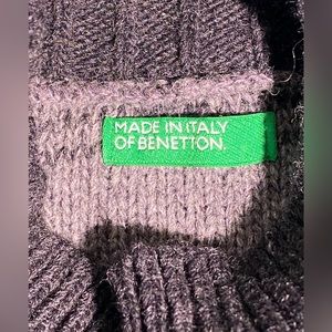 Benetton Grey and White Speckle knit mock sweater
